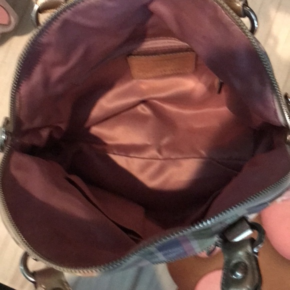Used cute spring coach purse - Picture 5 of 6